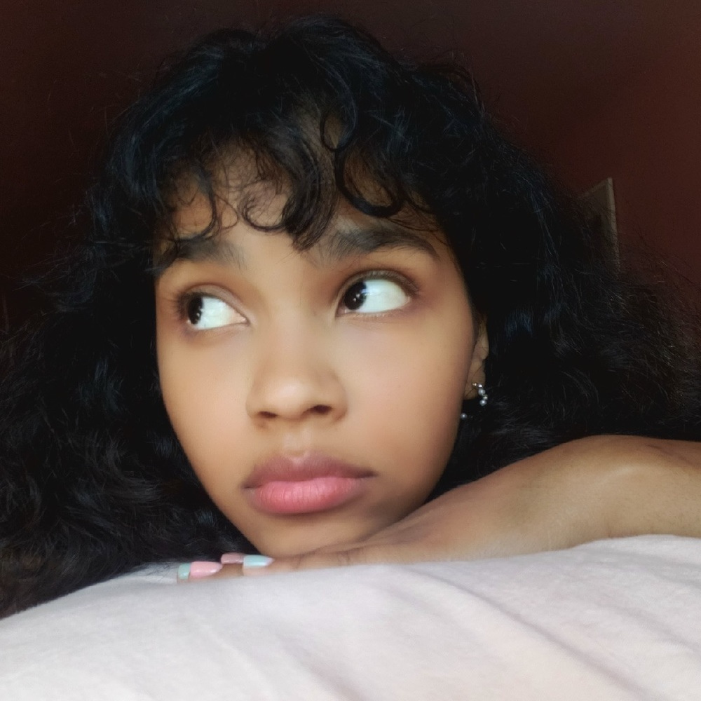 Meet your Posher, Qadira